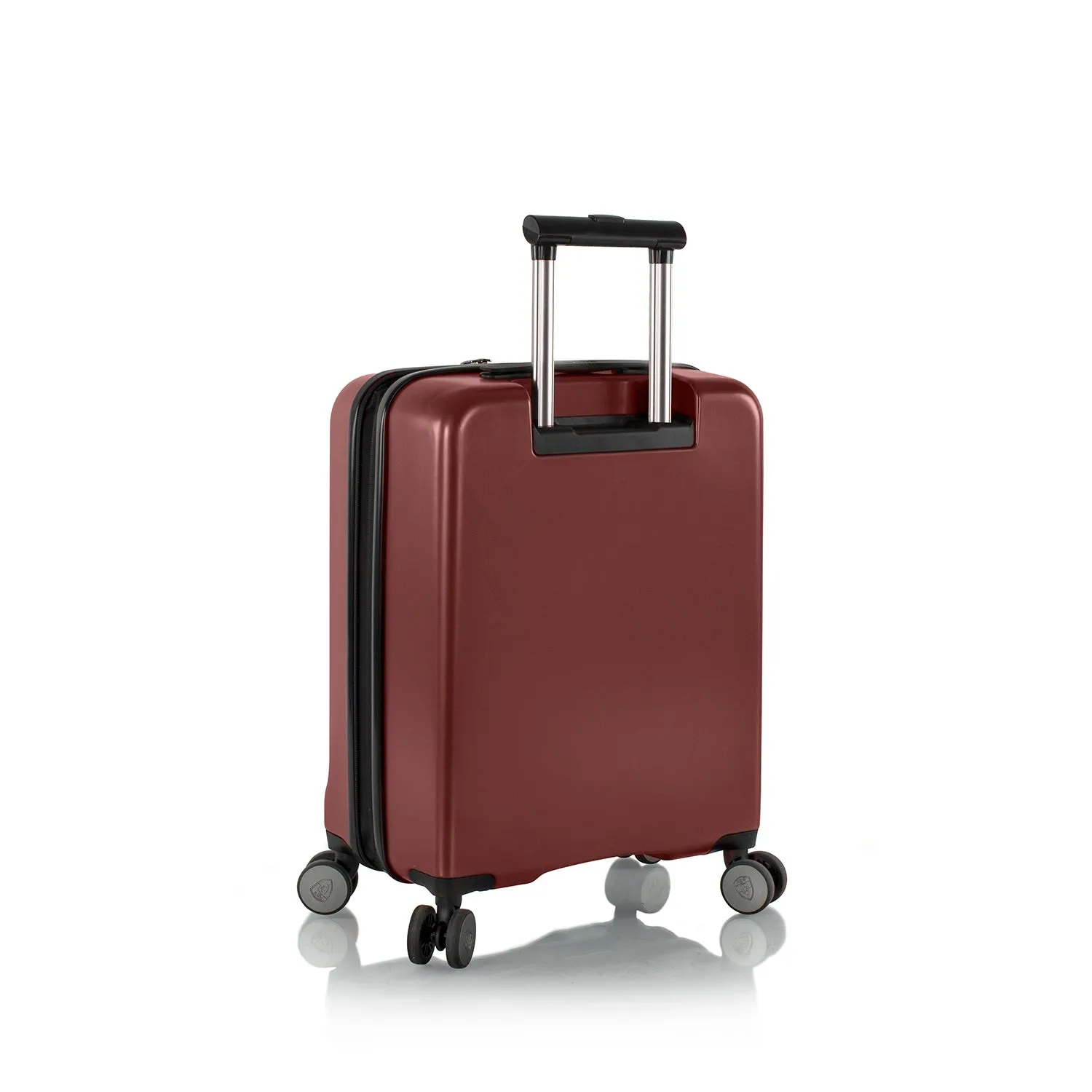 Hatch 21" Carry-On Luggage