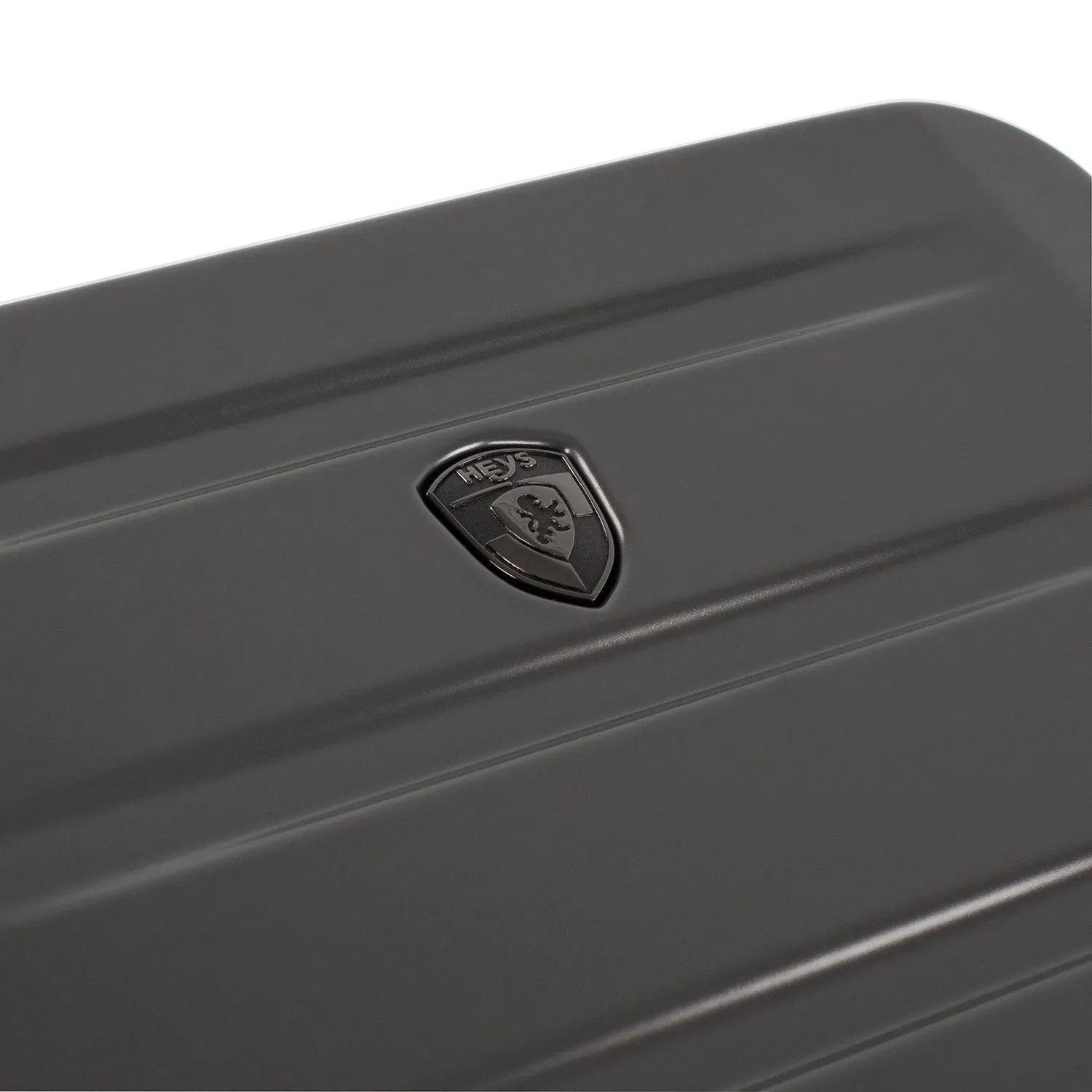 Hatch 21" Carry-On Luggage