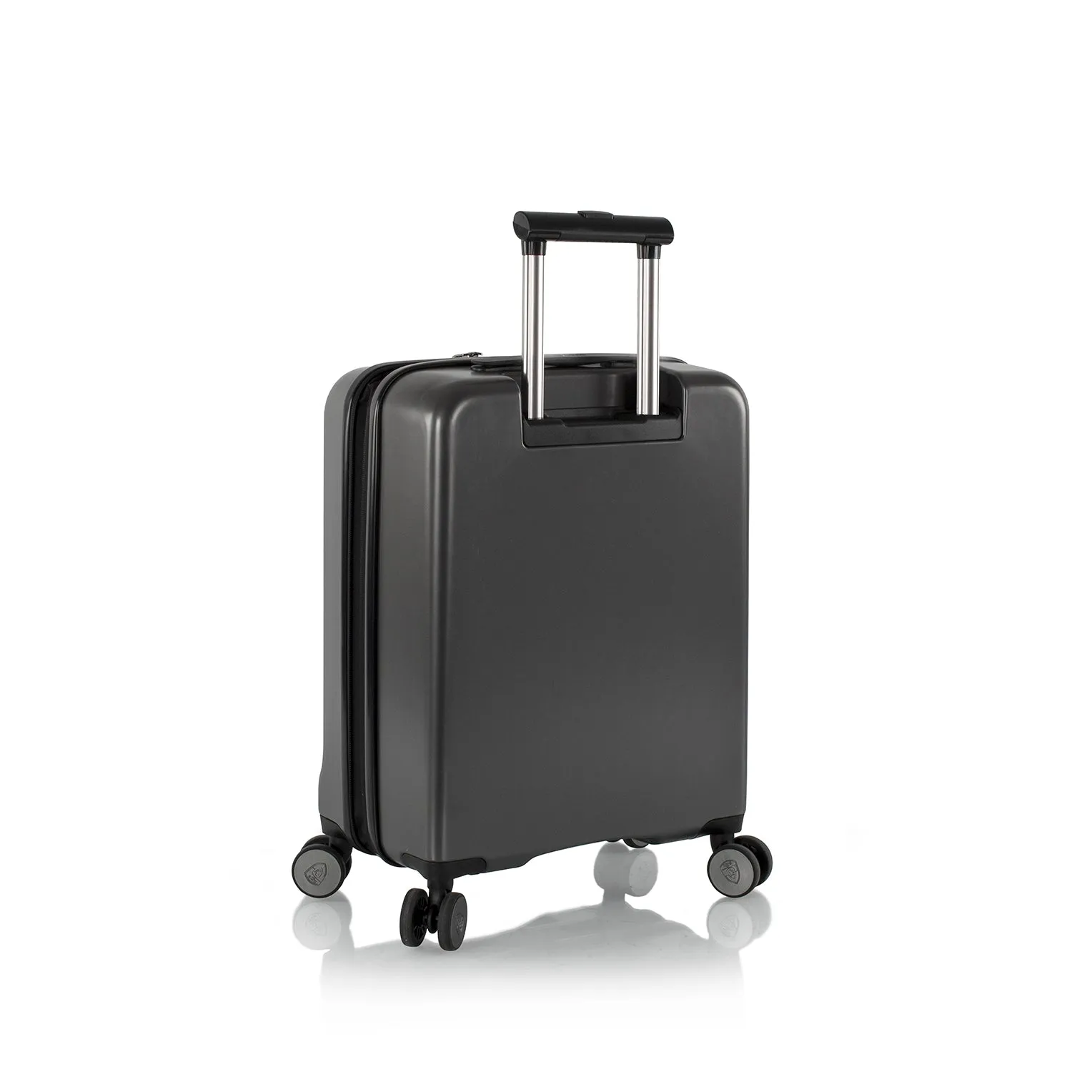 Hatch 21" Carry-On Luggage